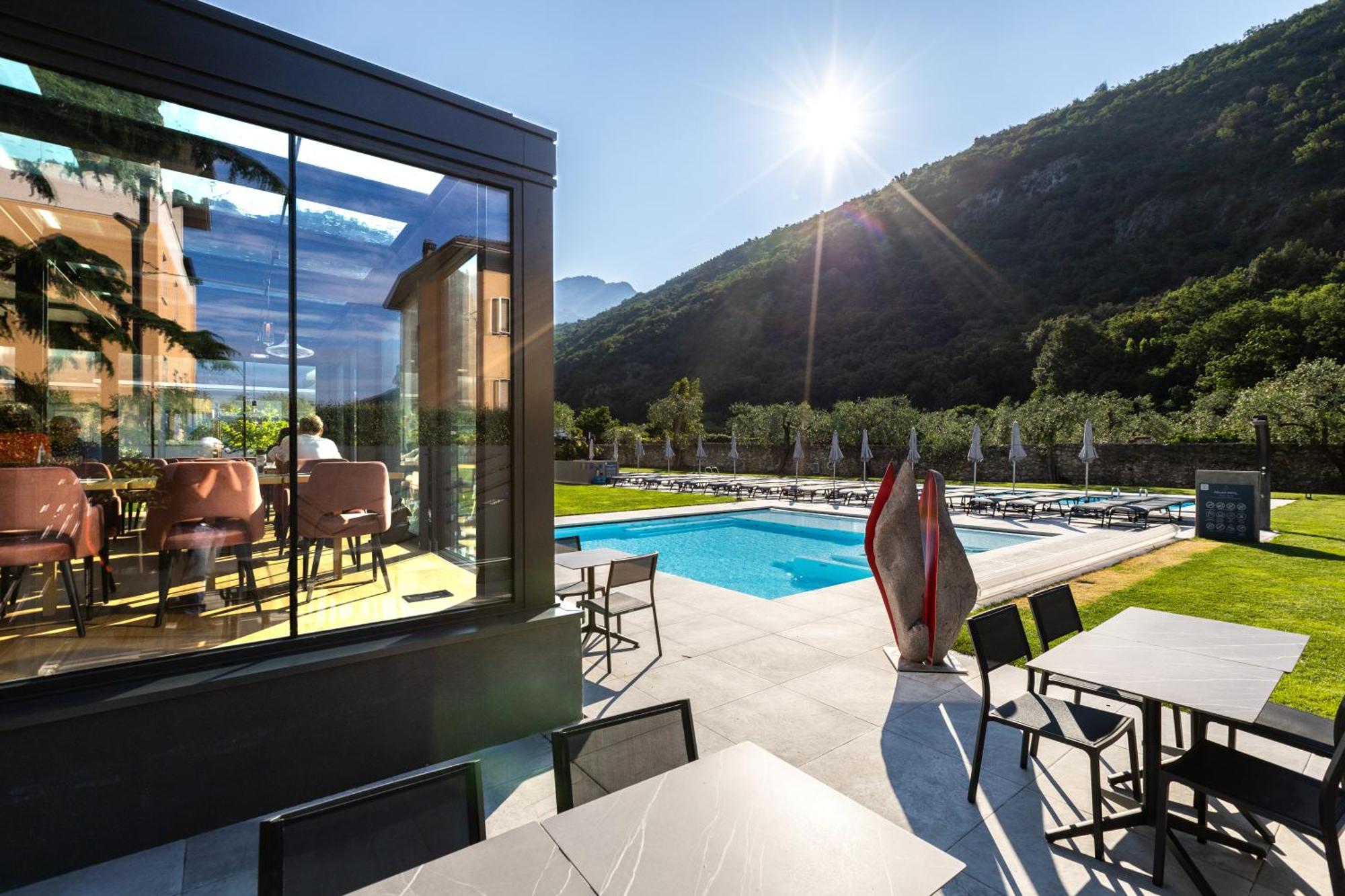 Aktivhotel Santalucia Torbole Sul Garda Exterior foto