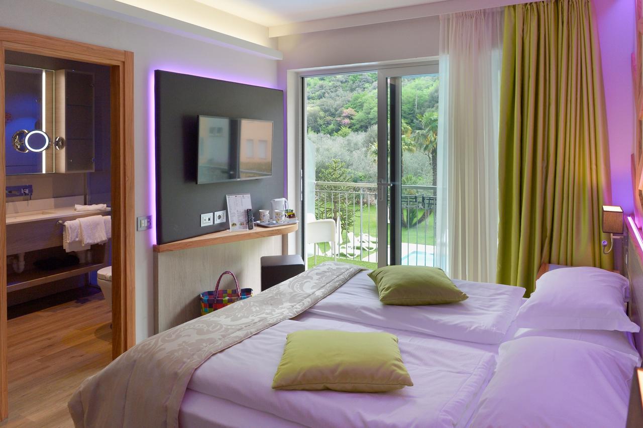 Aktivhotel Santalucia Torbole Sul Garda Exterior foto